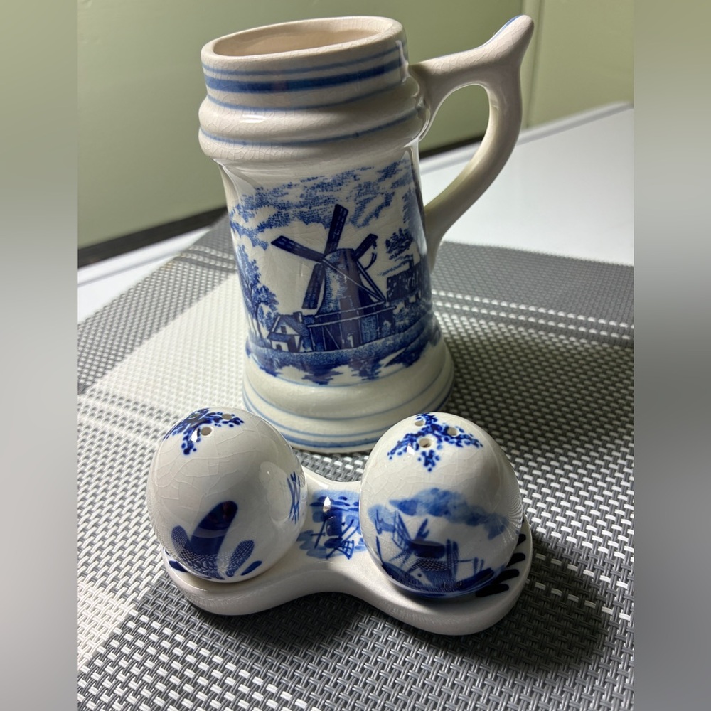 Blue and White Ceramic Windmill Art Set & salt & pepper set